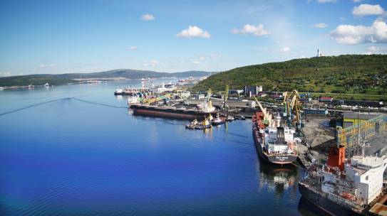 Грузооборот морских портов Мурманской области увеличился, несмотря на санкции